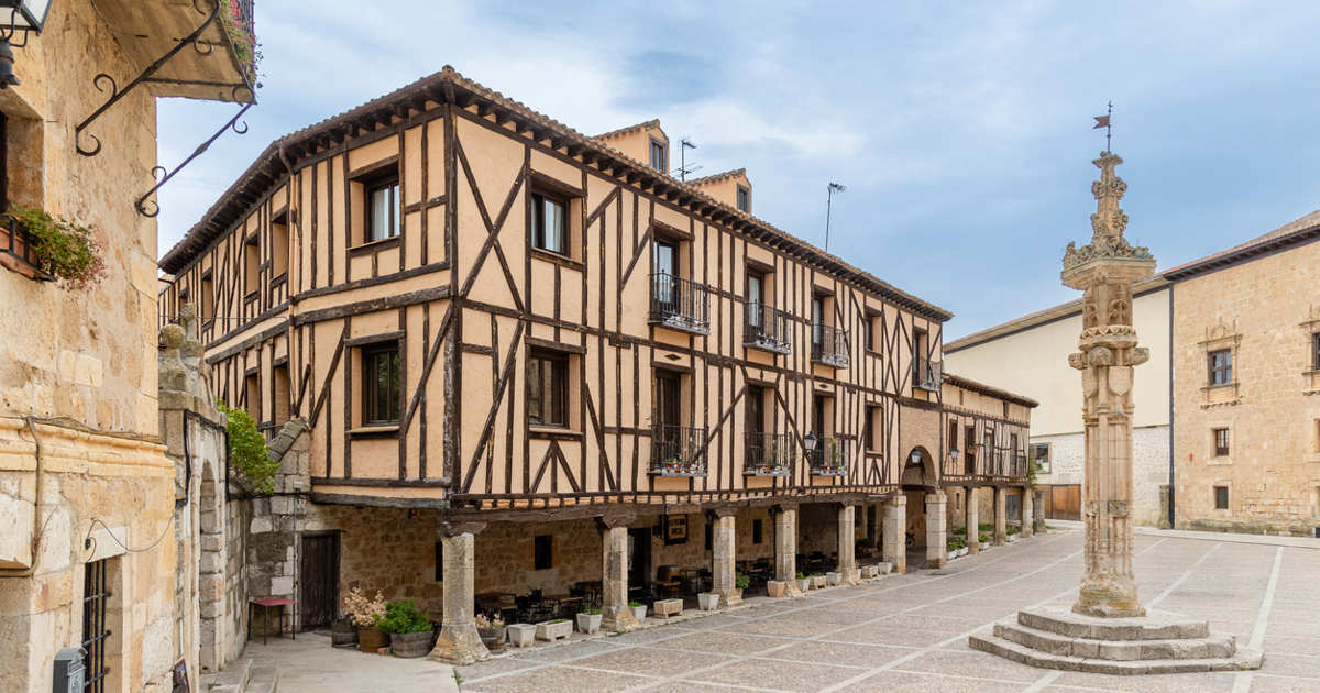 castillo, calles empedradas y casas de cuento que lo convierten en una escapada mágica