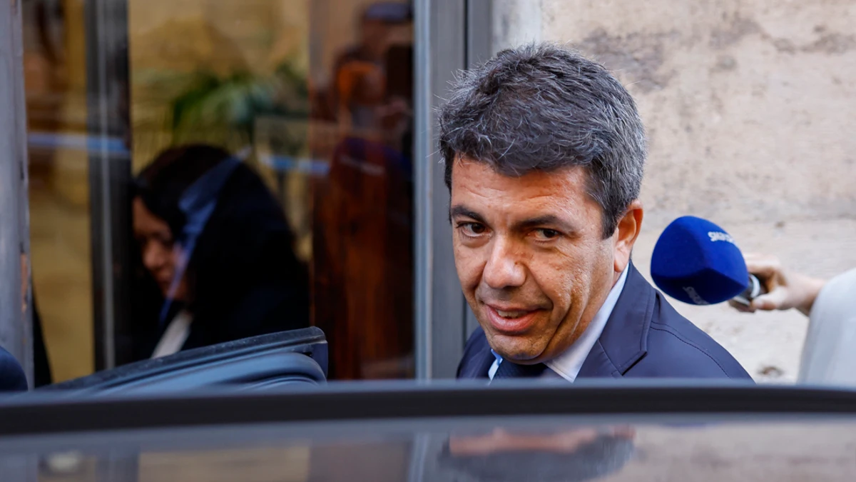 Mazón niega una verdad que le deja en evidencia de nuevo e insiste en que fue de El Ventorro al Palau a pie "sin hacer ninguna parada"