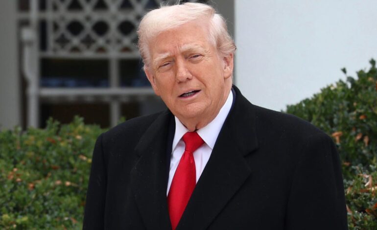 Trump advierte de que la compra de Warner Bros por parte de Netflix podría enfrentar problemas antimonopolio