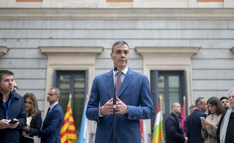 Sánchez reconoce un «error en cuanto a la velocidad» para tratar las denuncias contra Salazar