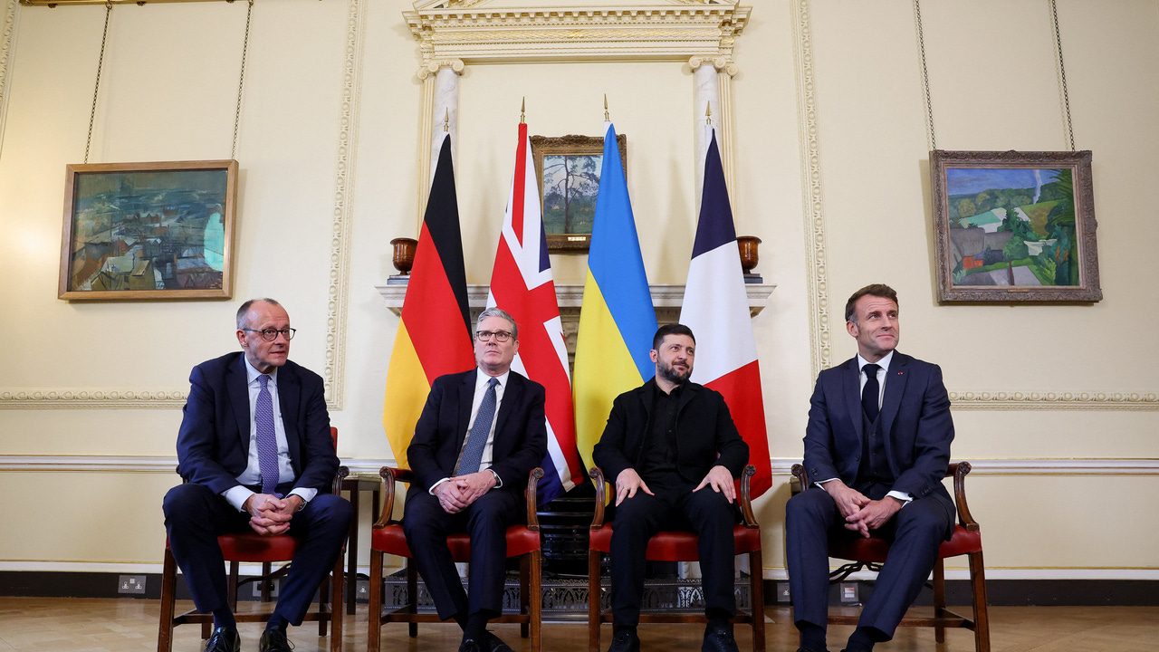 Crece el escepticismo de Europa al plan de paz de EEUU a medida que Trump hace gala de su afinidad con Putin