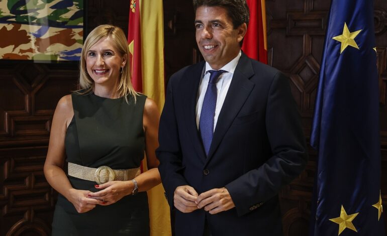 Mazón llamó por WhatsApp a Pradas nueve minutos antes de llegar al CECOPI para preguntarle por dónde acceder