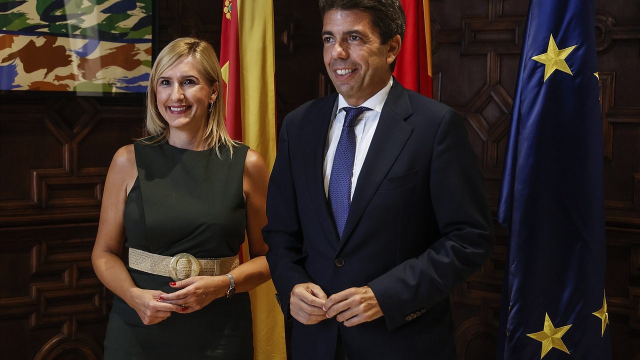 Mazón llamó por WhatsApp a Pradas nueve minutos antes de llegar al CECOPI para preguntarle por dónde acceder