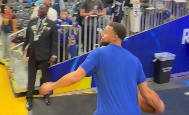 ¡mete un triple desde el túnel de vestuarios!