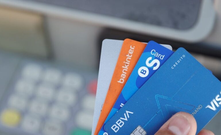 España prepara pagos con tarjeta sin conexión y cajeros de emergencia frente a apagones