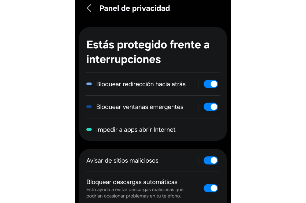 Panel de privacidad y seguridad del navegador Samsung que muestra opciones activadas como rastreadores de bloqueo