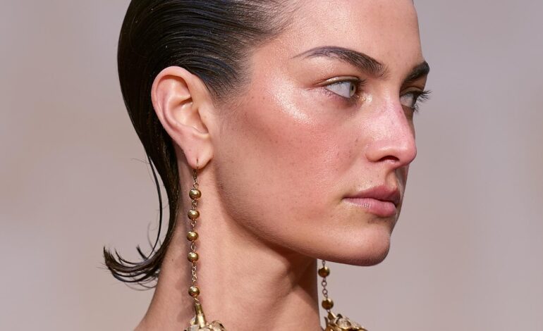 Efecto flash para Navidad: los tratamientos que te dejan la piel preciosa al instante