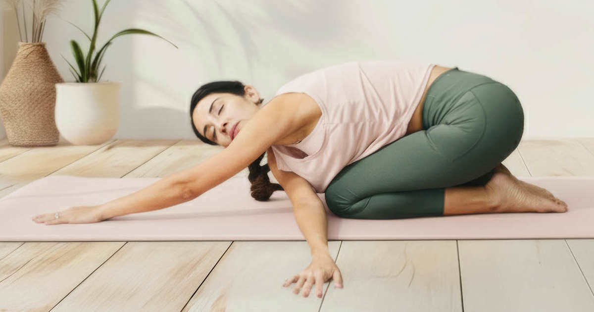 3 estiramientos matutinos que reducen la rigidez y ye ayudan a empezar el día con energía