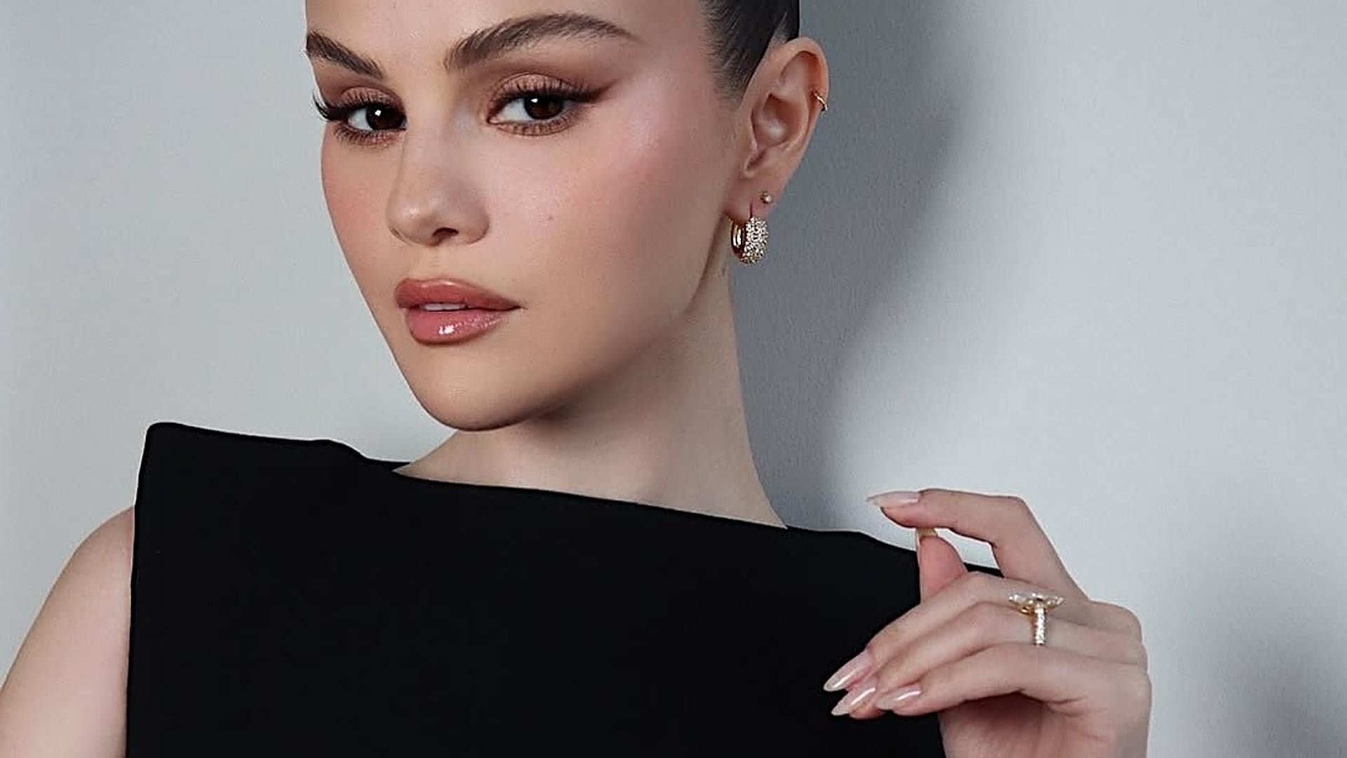 El truco para hacerte la manicura baby boomer más elegante en casa