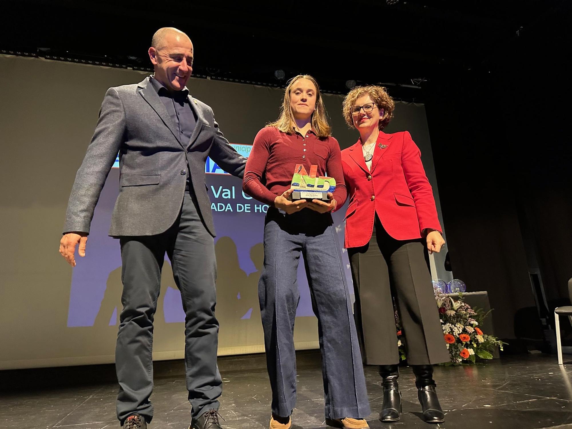 La Gala del Deporte de Navia, un aplauso al esfuerzo y la determinación