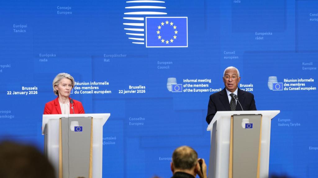 Ursula von der Leyen y António Costa, durante la rueda de prensa posterior a la cumbre de Bruselas