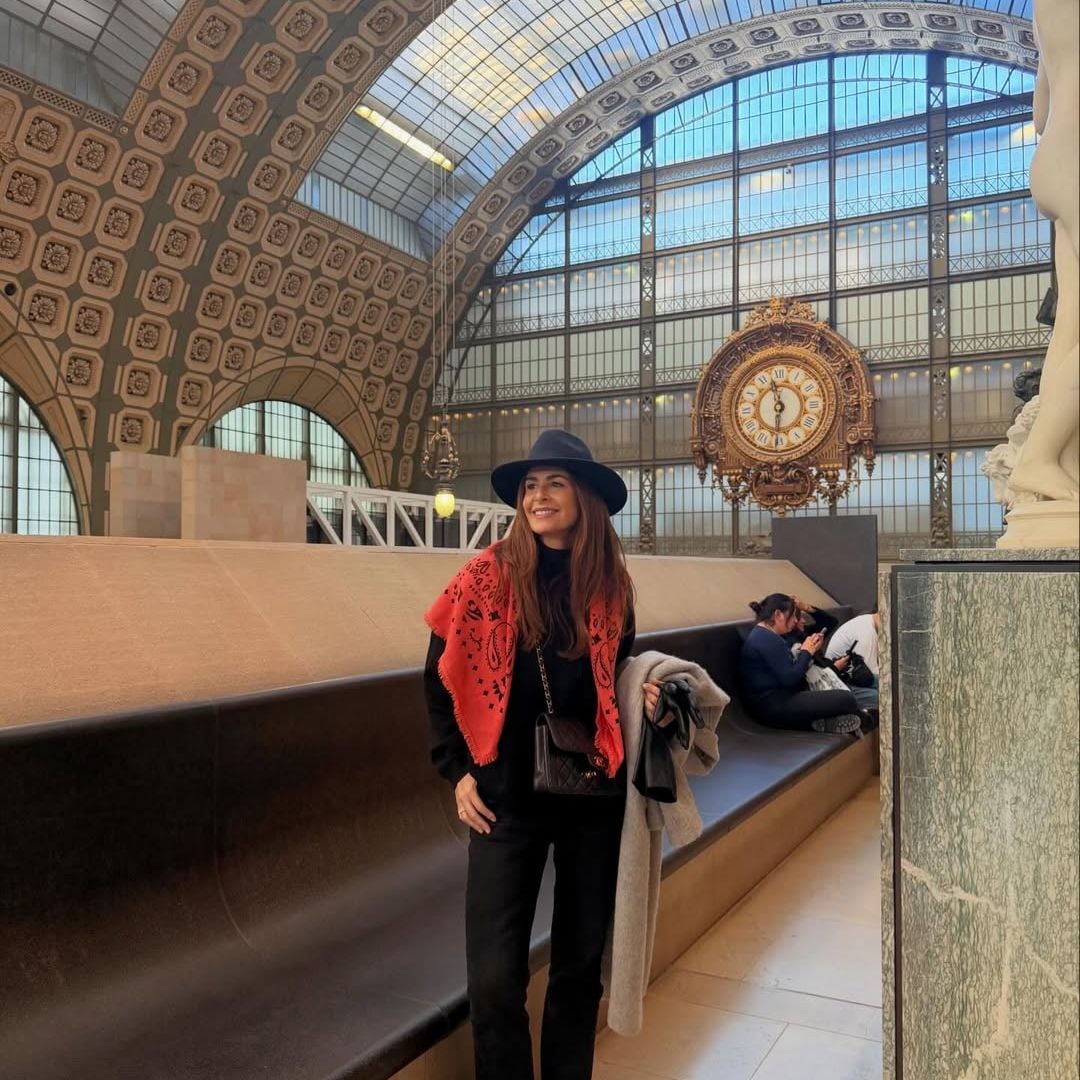 Nuria Roca en el Museo Dorsay de París, Francia