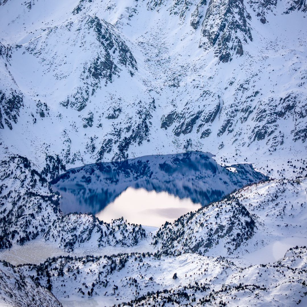 Invierno en el Parque Nacional de Aigüestortes y Estany de Sant Maurici
