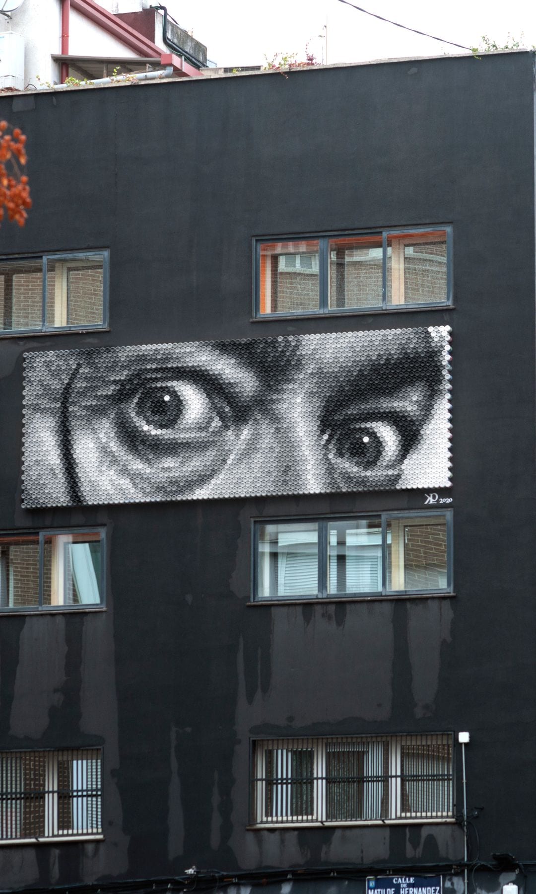 Mural pixelata en Carabanchel, Madrid