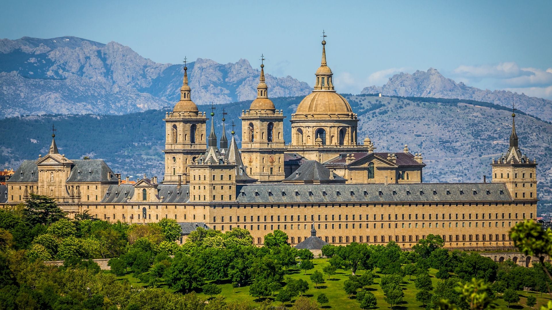 Monasterio de San Lorenzo de El Escorial, en la sierra de Guadarrama
