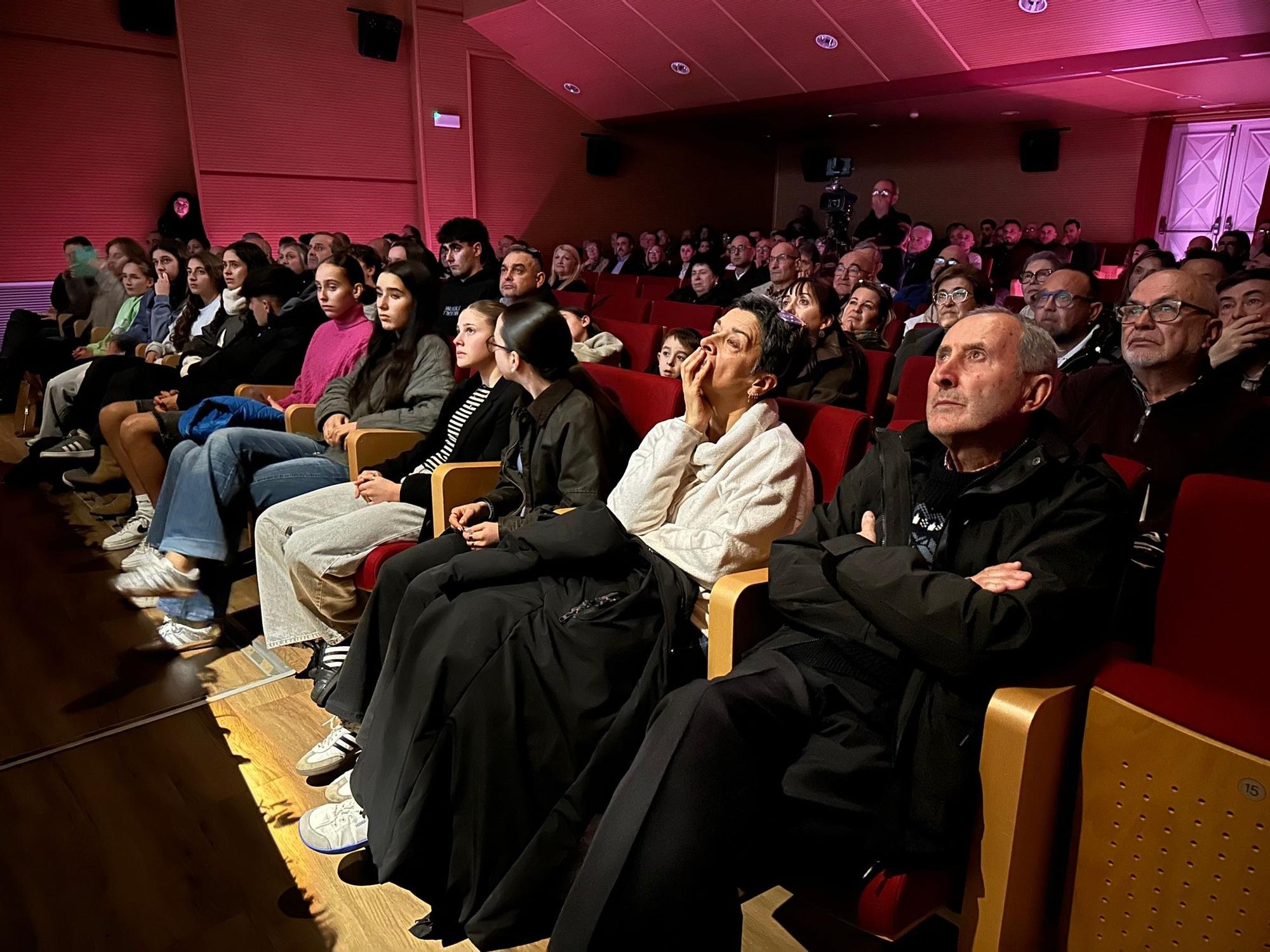 La Gala del Deporte de Navia, un aplauso al esfuerzo y la determinación