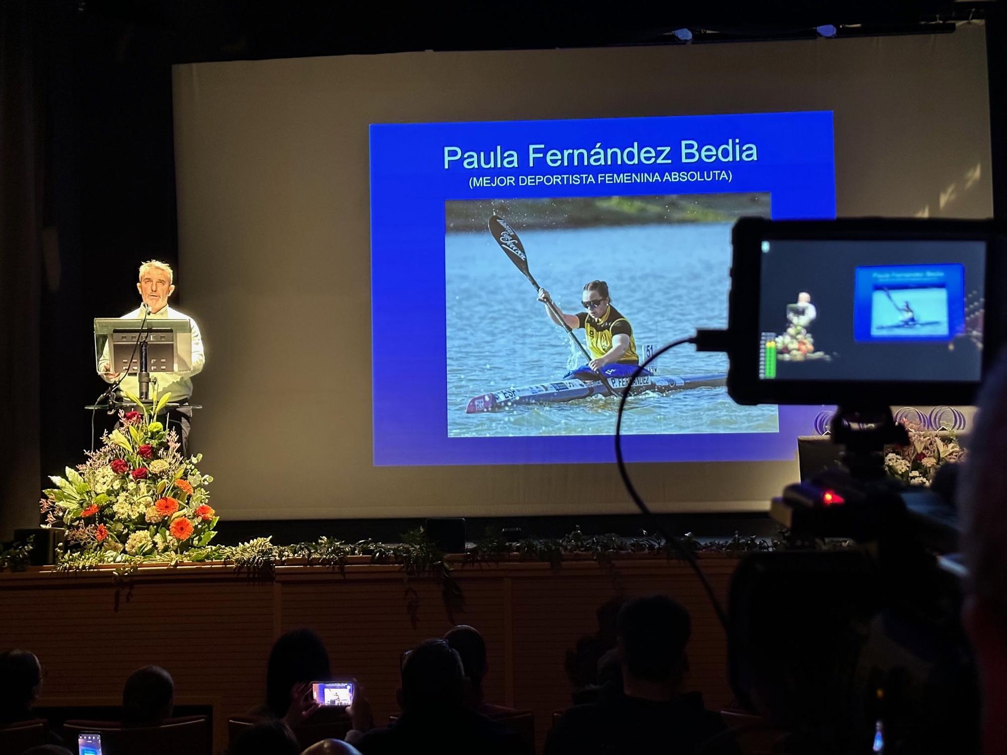 La Gala del Deporte de Navia, un aplauso al esfuerzo y la determinación