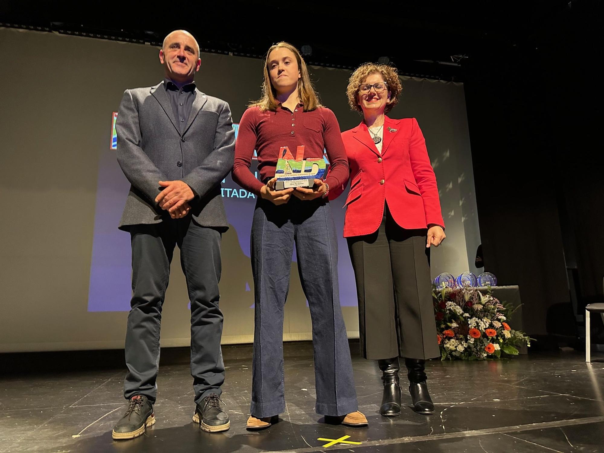 La Gala del Deporte de Navia, un aplauso al esfuerzo y la determinación