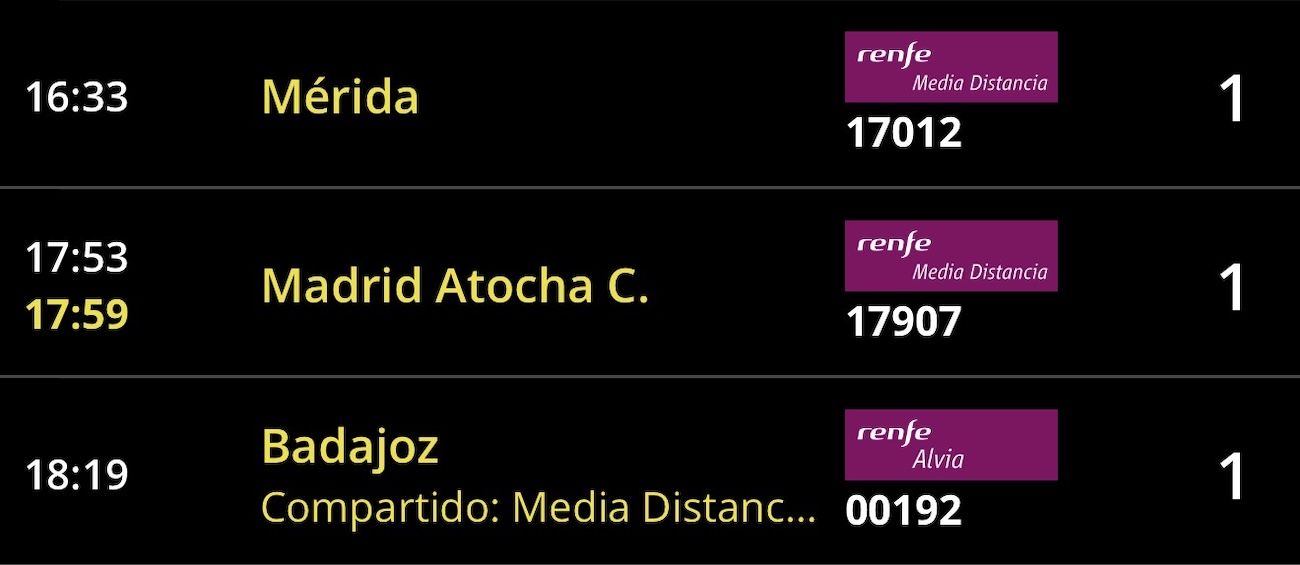 Los detalles en la aplicación de Adif muestran la ETA original en blanco y la nueva ETA a continuación en amarillo, reflejando los retrasos en tiempo real.