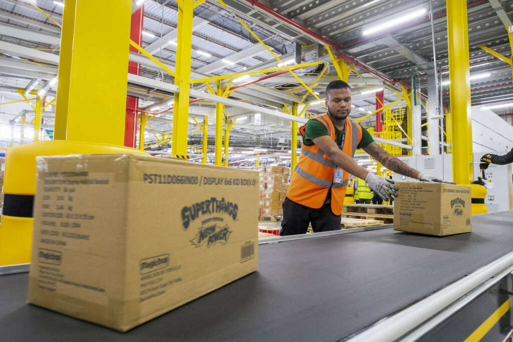 Centro logístico de Amazon.