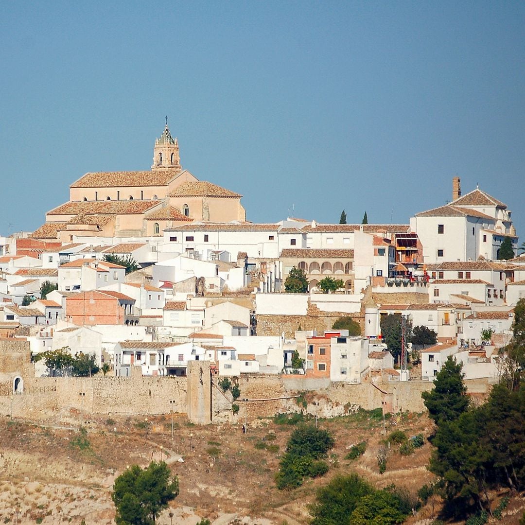 Vista panorámica de Baena y la Iglesia de Santa María la Mayor, Córdoba