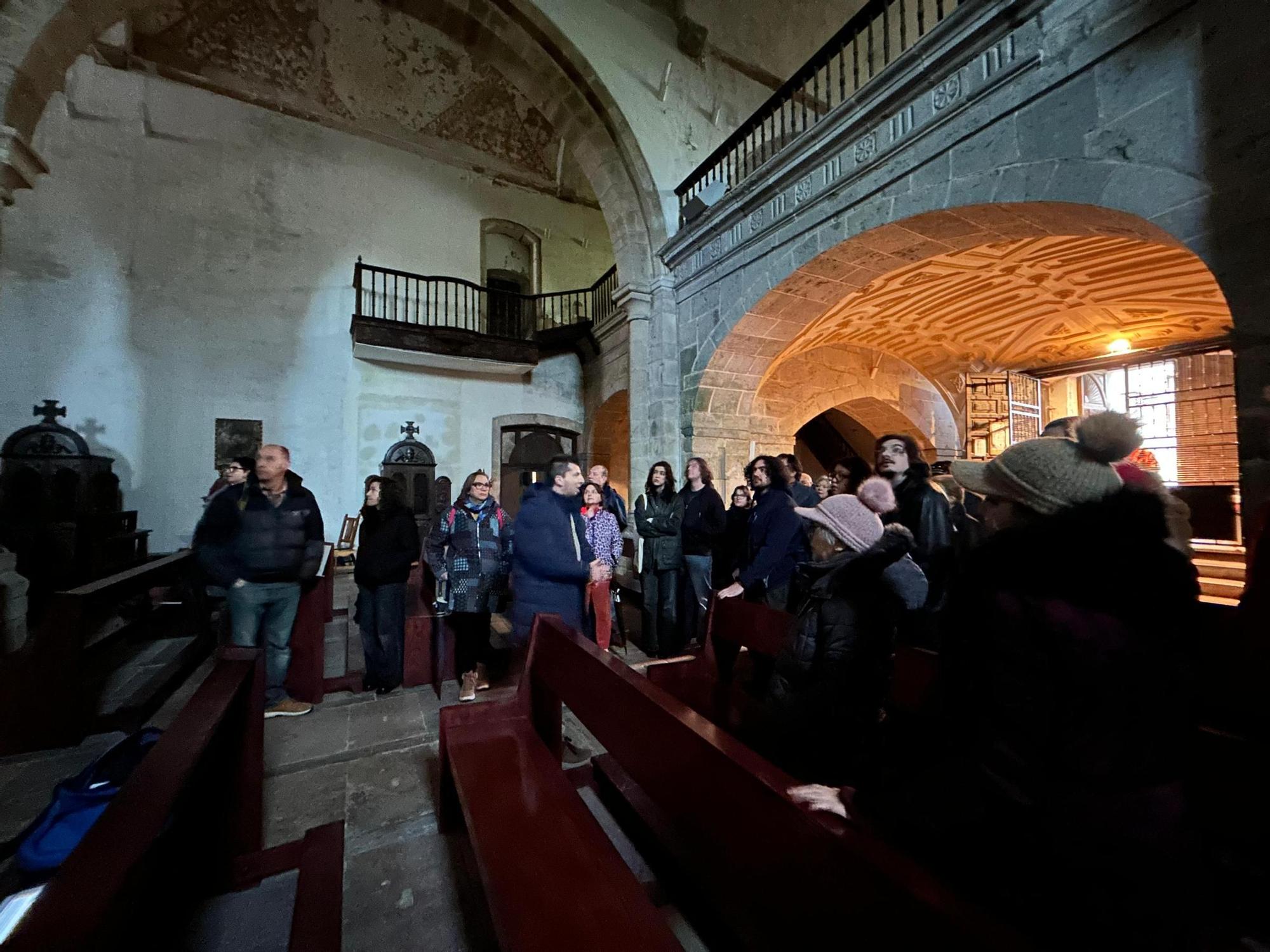 EN FOTOS: El monasterio de San Salvador de Cornellana acoge una nueva jornada de visitas guiadas