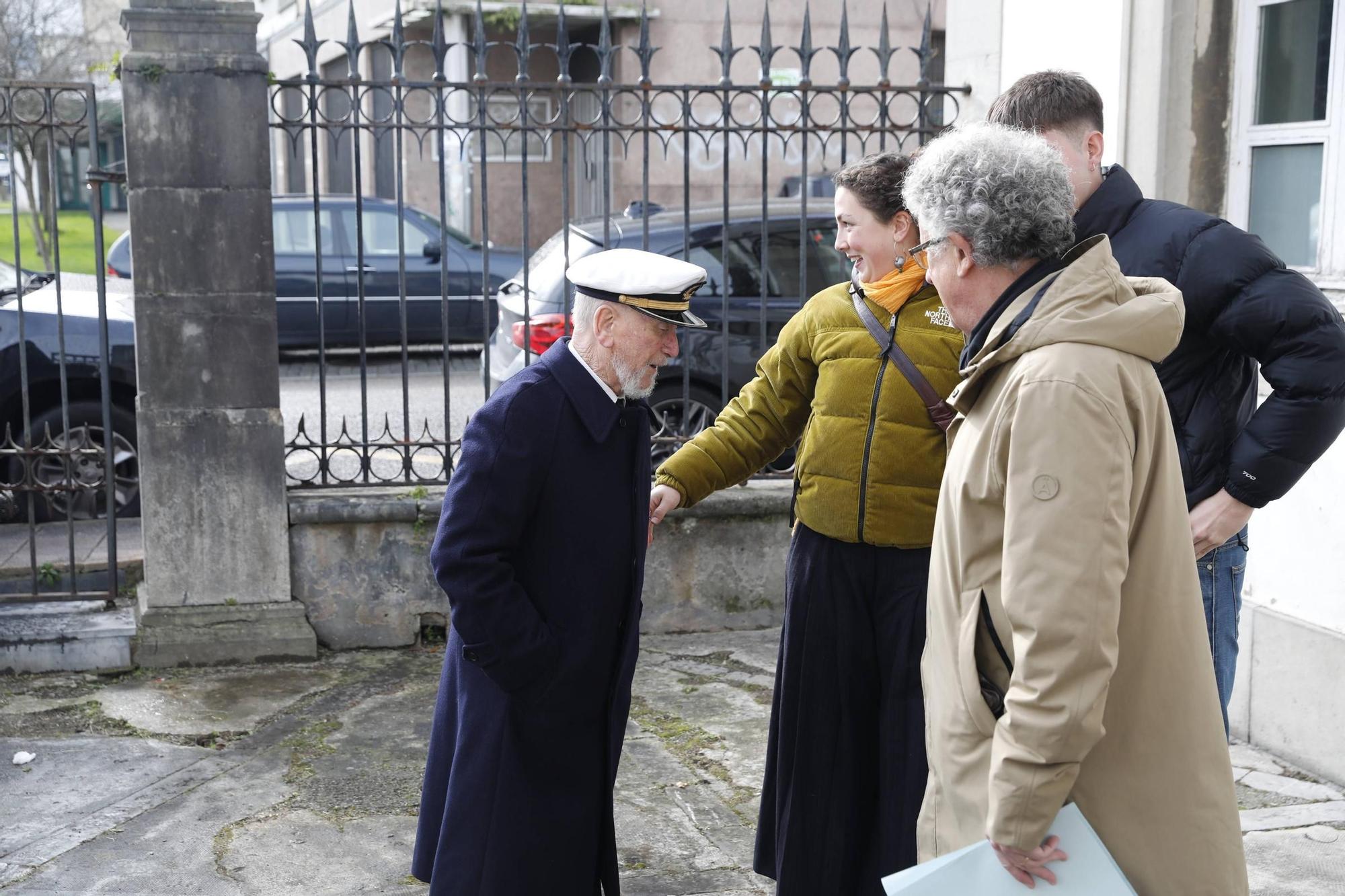 EN IMÁGENES: pregón del Cristo del Socorro en Luanco por Pichi Suárez