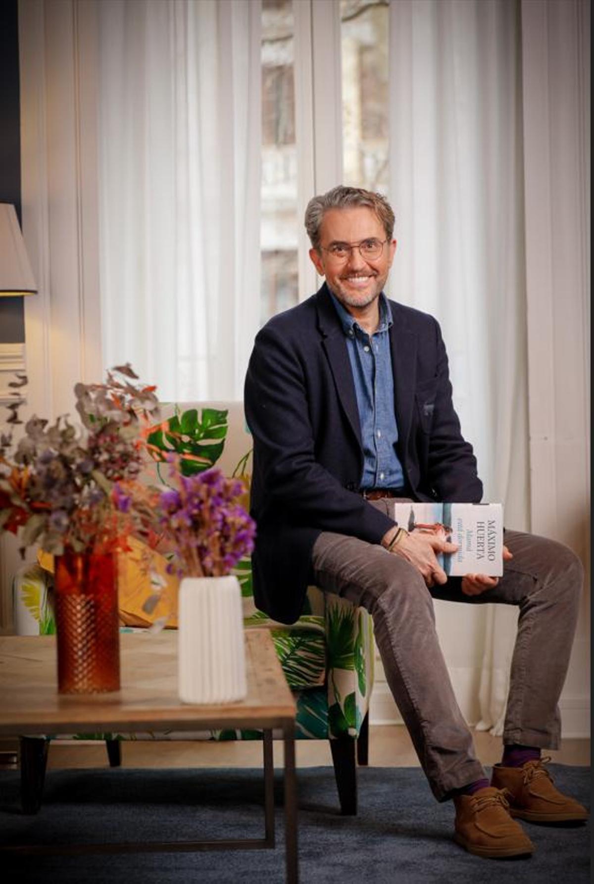 Máximo Huerta presenta su último libro: "mamá está dormida"