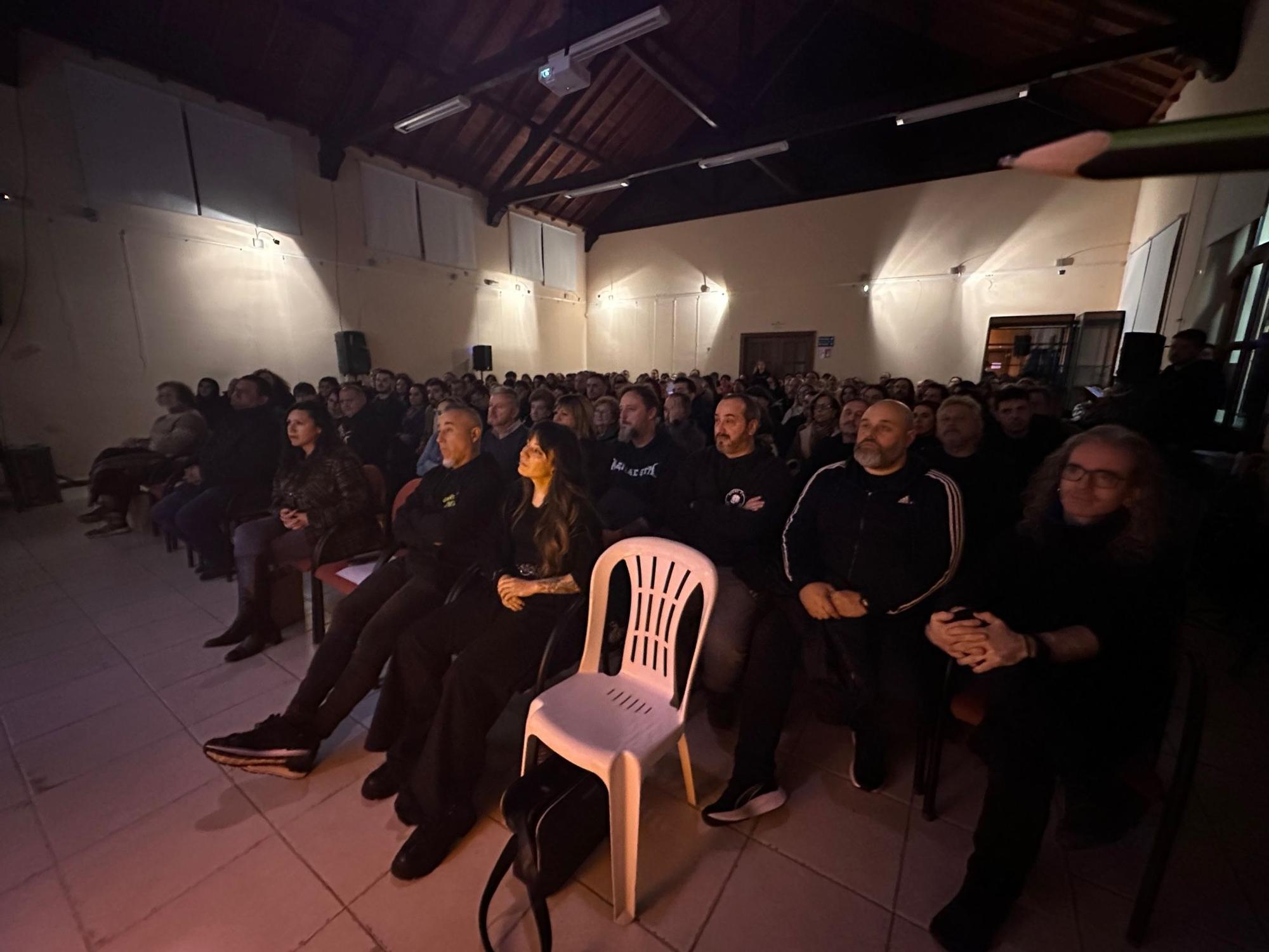 EN IMÁGENES: La presentación del documental que habla desde lo íntimo del Festival Unirock de Puerto de Vega