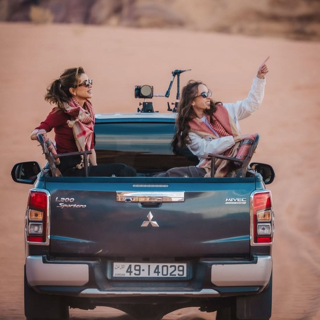 Rania y Salma de Jordania en Wadi Rum, una zona desértica protegida situada en el sur de Jordania