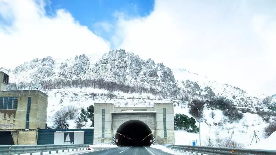 VÍDEO: Empresarios asturianos, contra el cierre de la autovía del Huerna: "No es apropiado y ha causado daño."