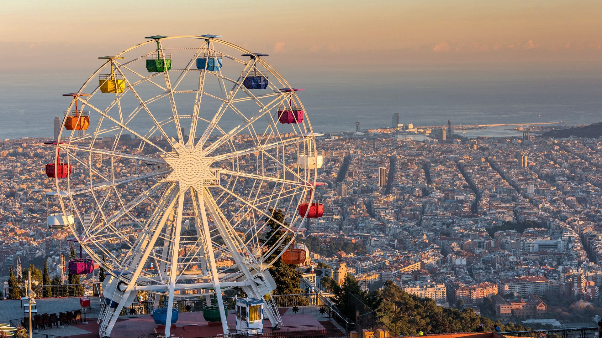 HOLA BARCELONA Martina Klein