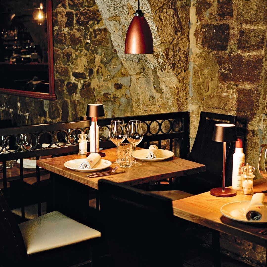 HOLA BARCELONA Martina Klein