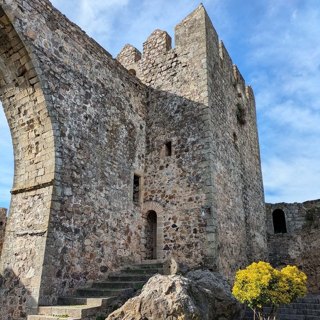 Castillo de Alburquerque, Badajoz,