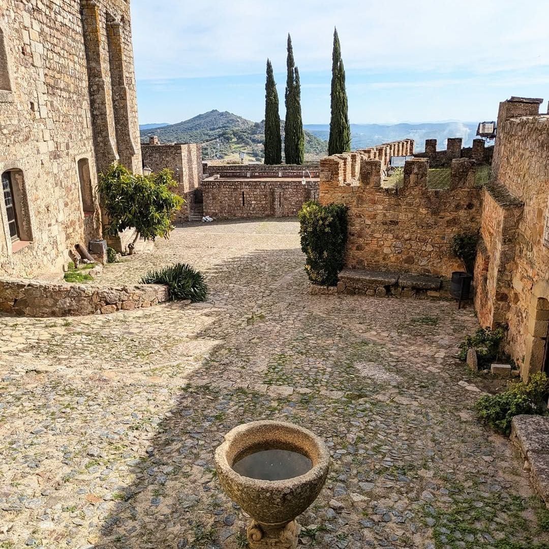 Castillo de Alburquerque, Badajoz,