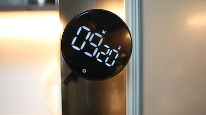Temporizadores para la cocina en una cocina.