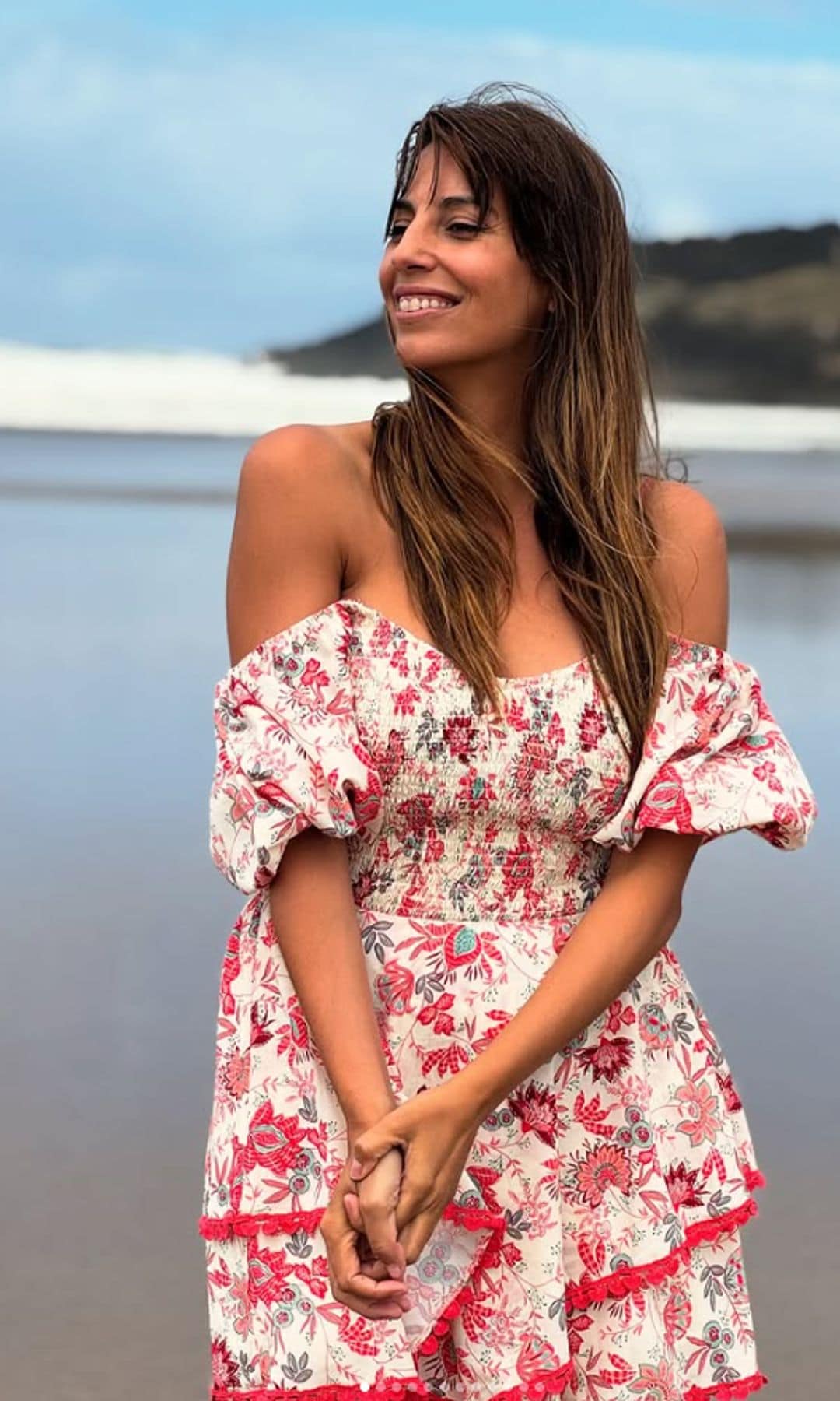 Retrato de Almudena Cid en la playa