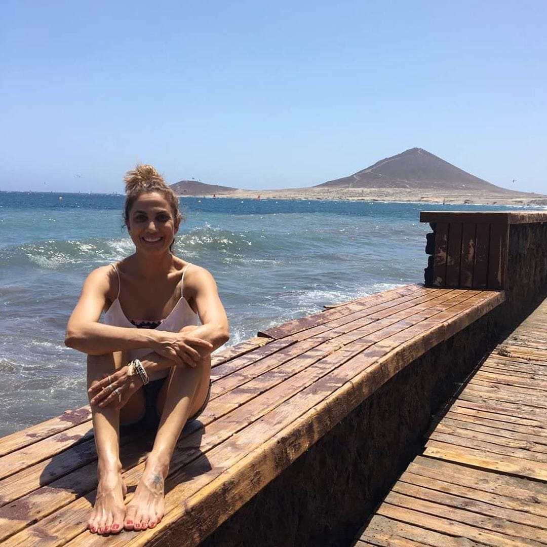 Toni Acosta en la playa de El Médano, Montaña Roja, Tenerife