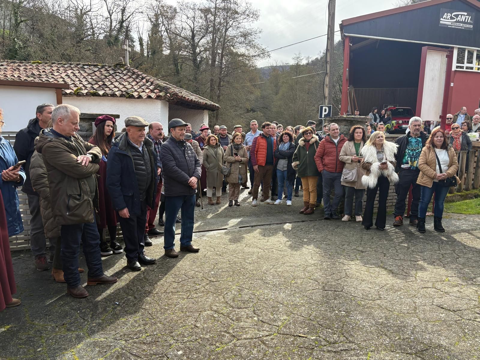 This is how Cangas del Narcea enjoyed its first party of the year, closely linked to wine