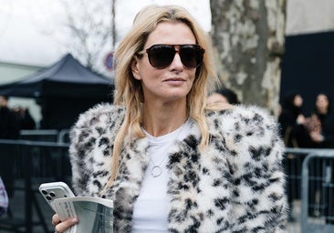 Me encanta este spray protector porque protege mi cabello de las herramientas de calor, mientras corrige el color.