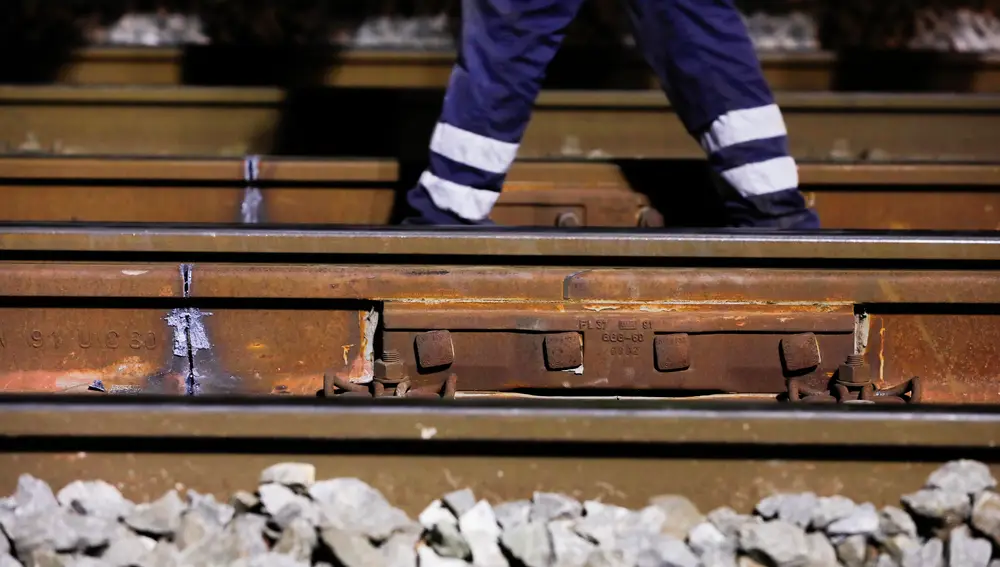 Imágenes de trenes de alta velocidad de Ouigo Ave e Iryo. © Jesús G. Feria.