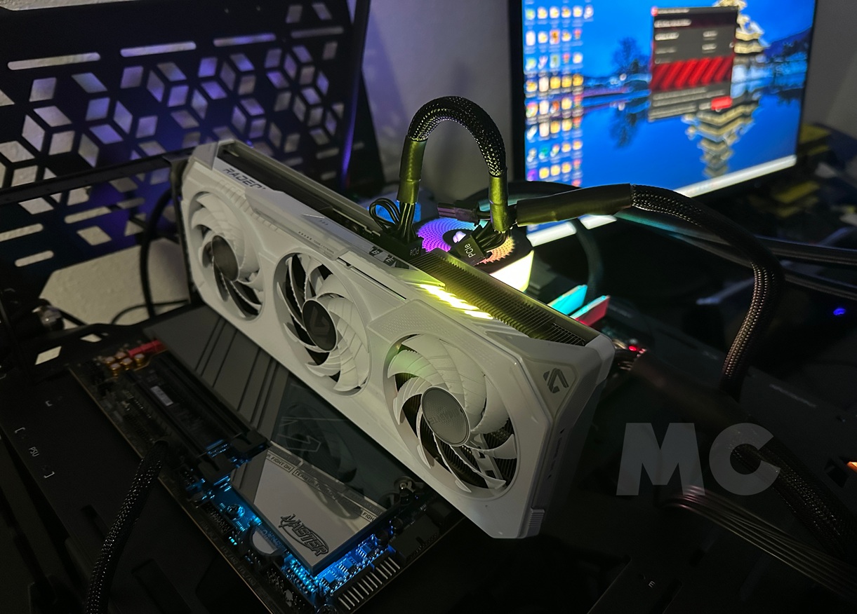 Radeon RX 9060 XT GAMING OC ICE 16G