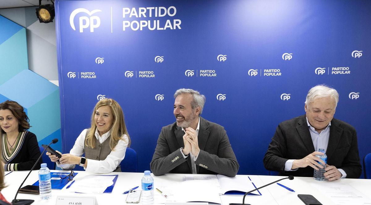Este lunes, Jorge Azcón presidió la Junta Directiva Regional del PP Aragón.