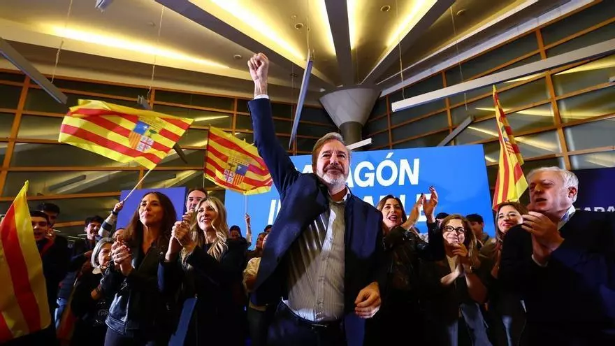 Azcón, tras la victoria electoral del PP en Aragón: "Tic-tac: Se acabó el sanchismo"