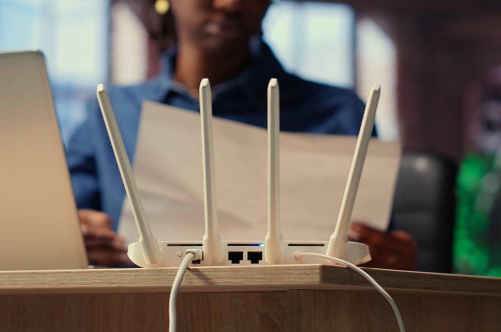 Enrutador sobre la mesa