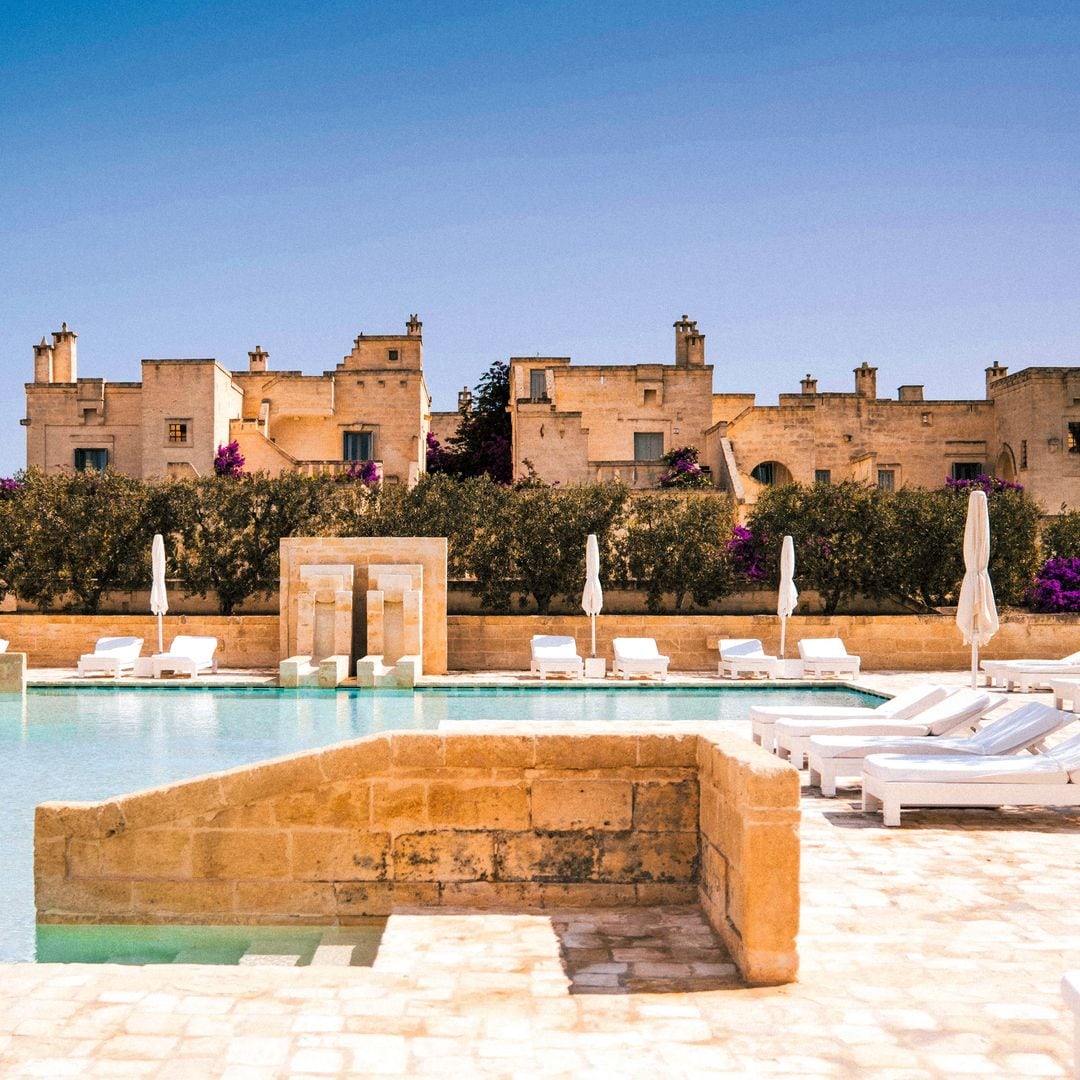 Savelletri di Fasano se ha convertido en la meca del hedonismo, con dos propiedades espectaculares: Borgo Egnazia (borgoegnazia.com) y Masseria Calderisi (masseriacalderisi.com).