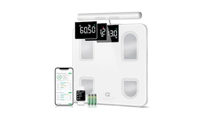 Báscula inteligente sobre fondo blanco.