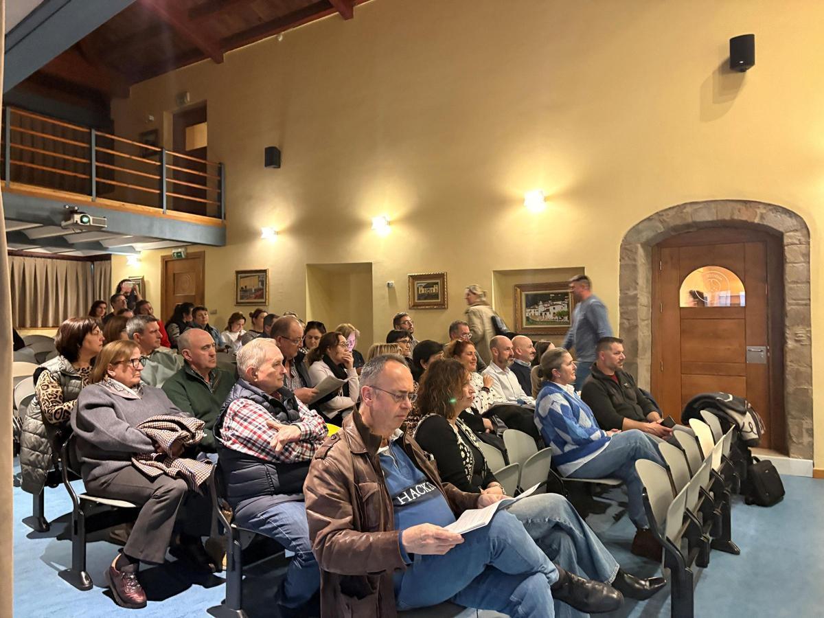 Público asistente a la presentación de la guía.