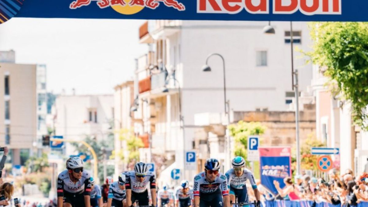 La Itzulia Basque Country estrena el Kilómetro Red Bull en su recorrido