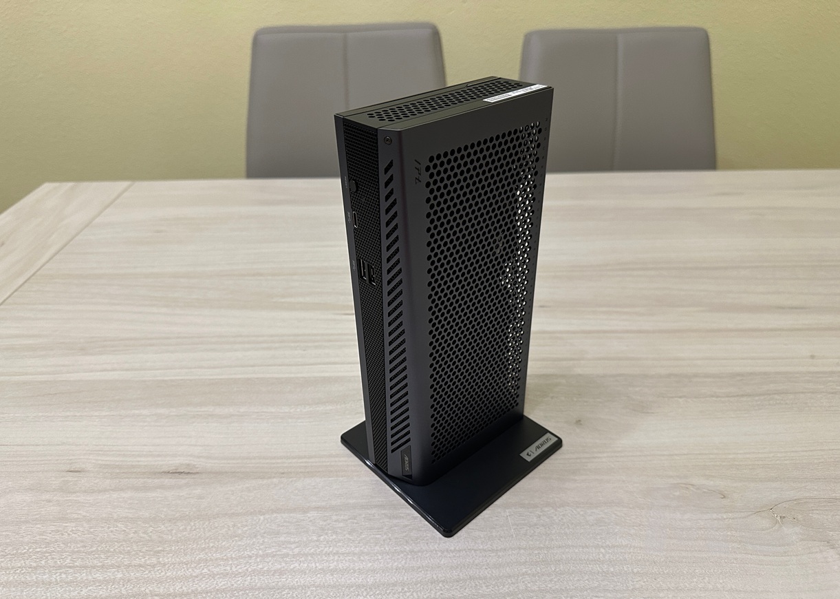 AORUS RTX 5060 Ti AI BOX